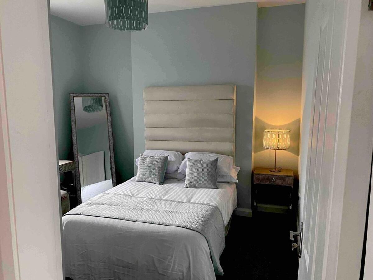 City Centre 3 Bdr Townhouse By Belfast City Breaks Habitación foto